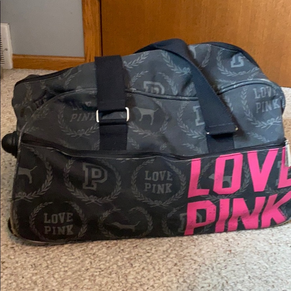 VS pink rolling duffel set